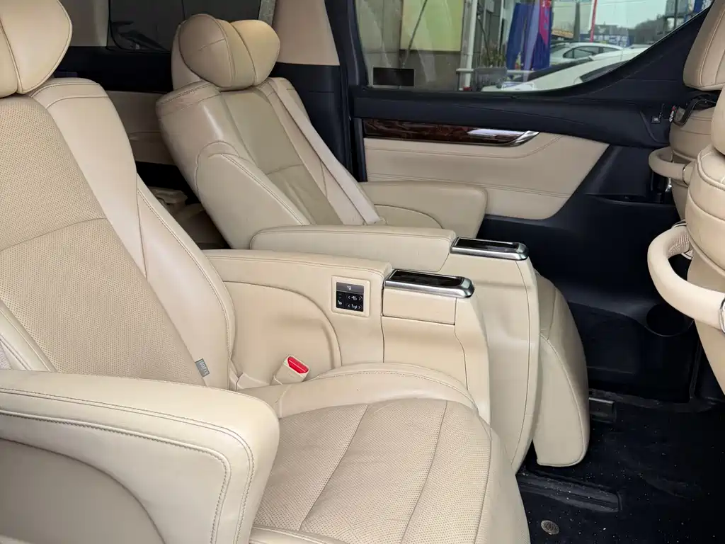 Toyota Alphard 2019 — фото 5