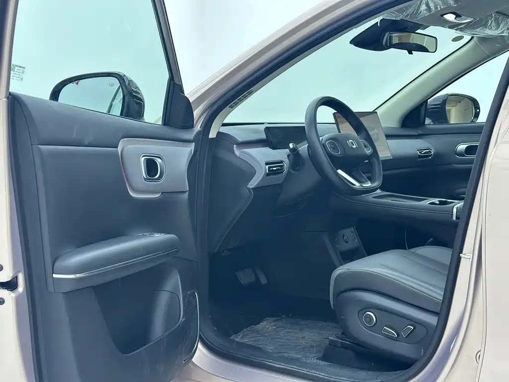 Changan Qiyuan Q05 2025