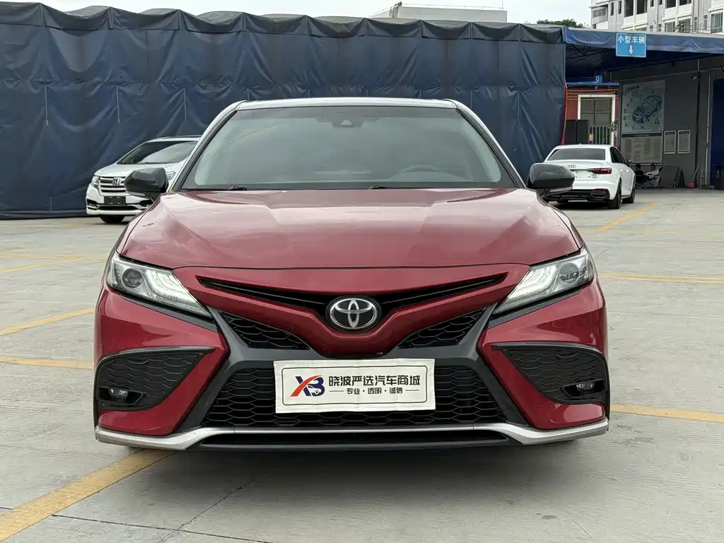 Toyota Camry 2021 — фото 3