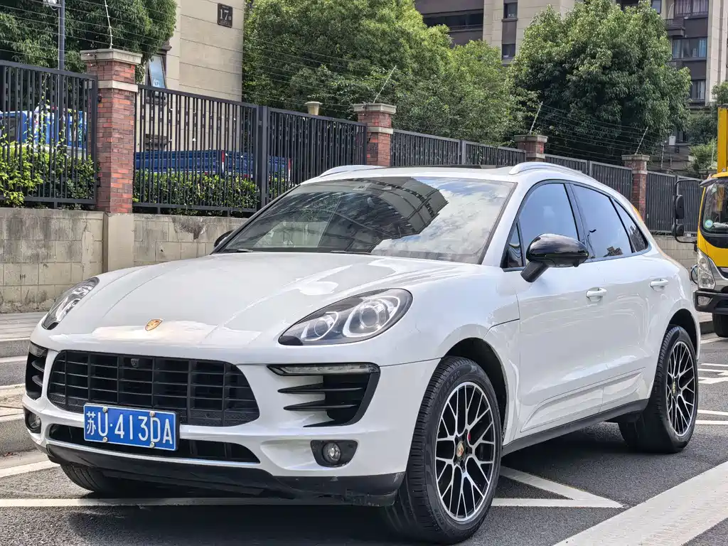Porsche Macan 2017 — фото 1