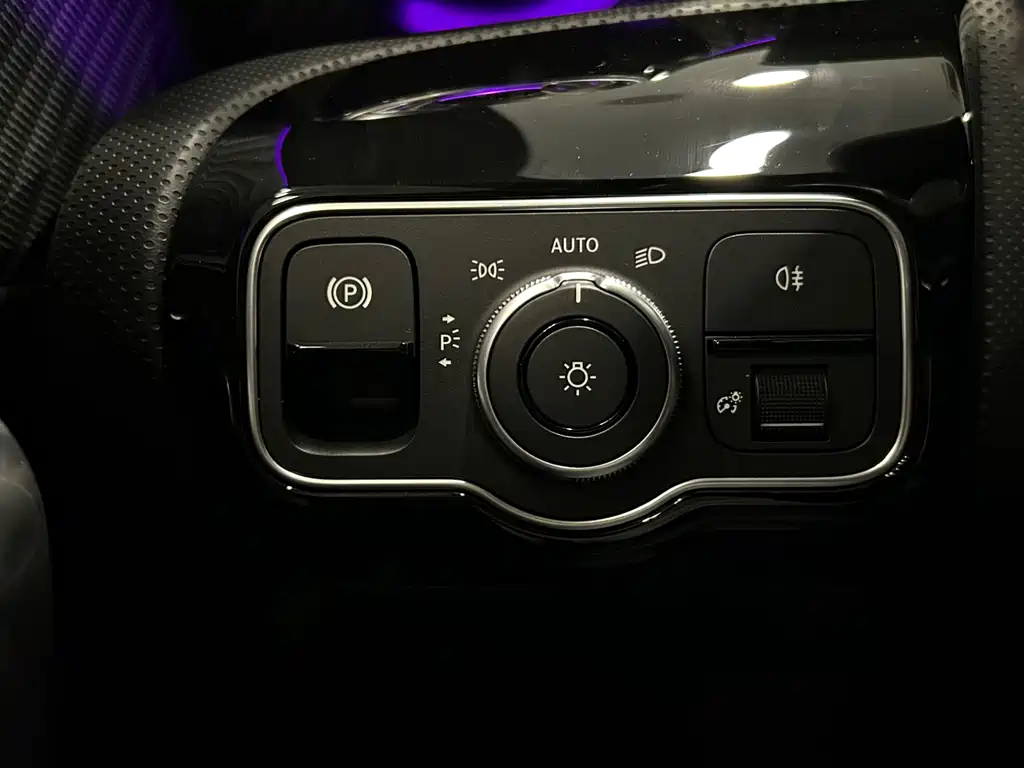 Mercedes-Benz A-Class 2023 — фото 15