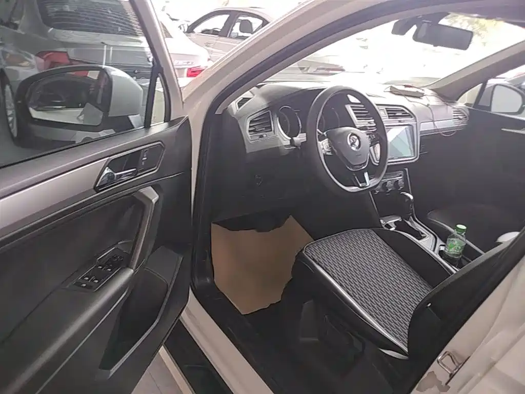 Volkswagen Tiguan L 2020 — фото 16