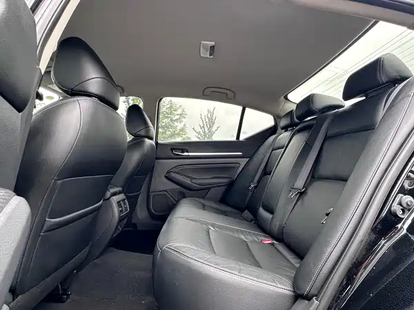 Nissan Teana 2022