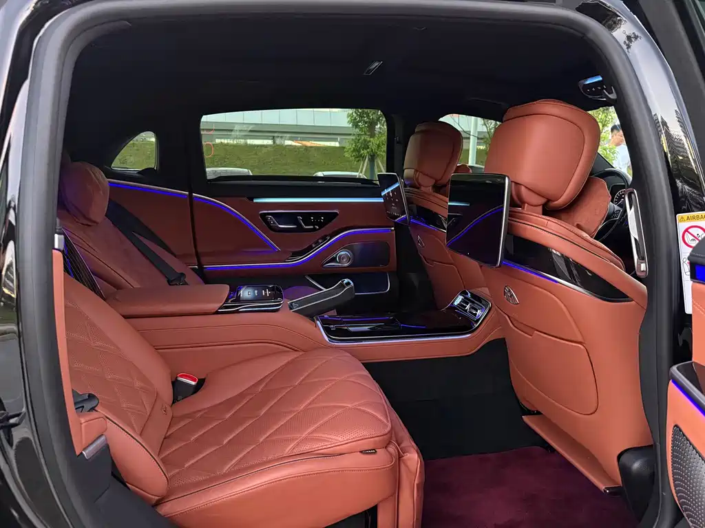 Mercedes-Benz Maybach S-Class 2023 — фото 15