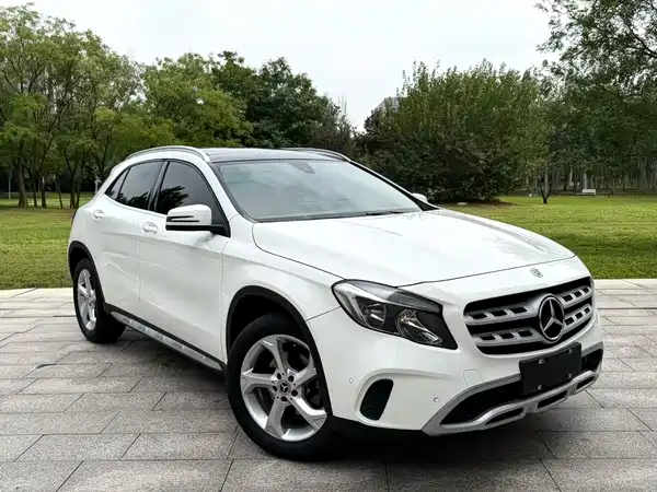 Mercedes-Benz GLA 2017