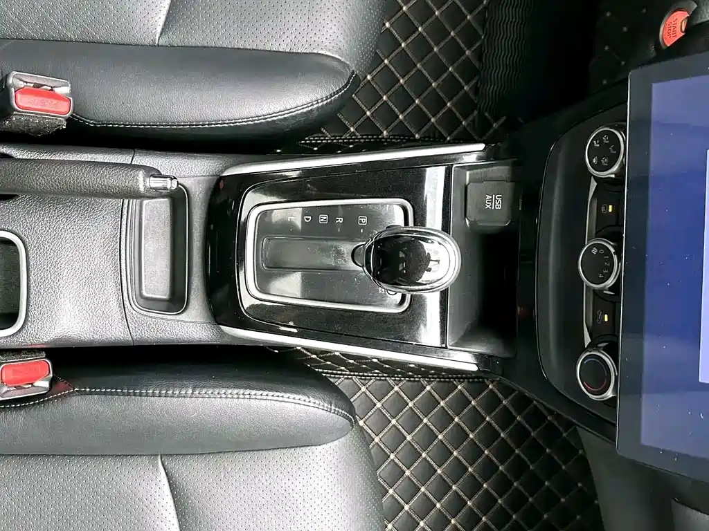 Nissan Sylphy 2018 — фото 16