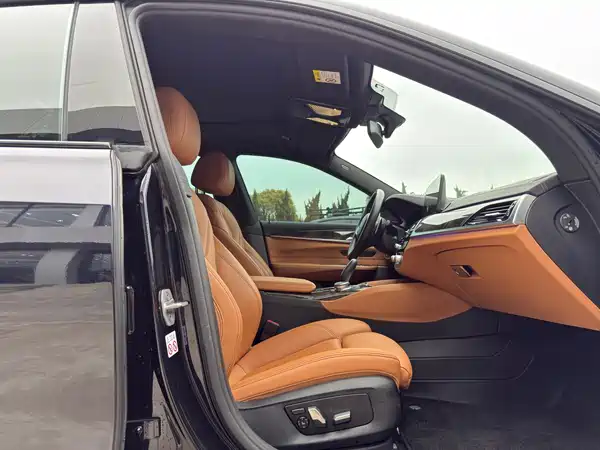 BMW 6 Series GT 2021