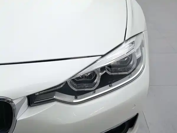 BMW 3 Series 2016