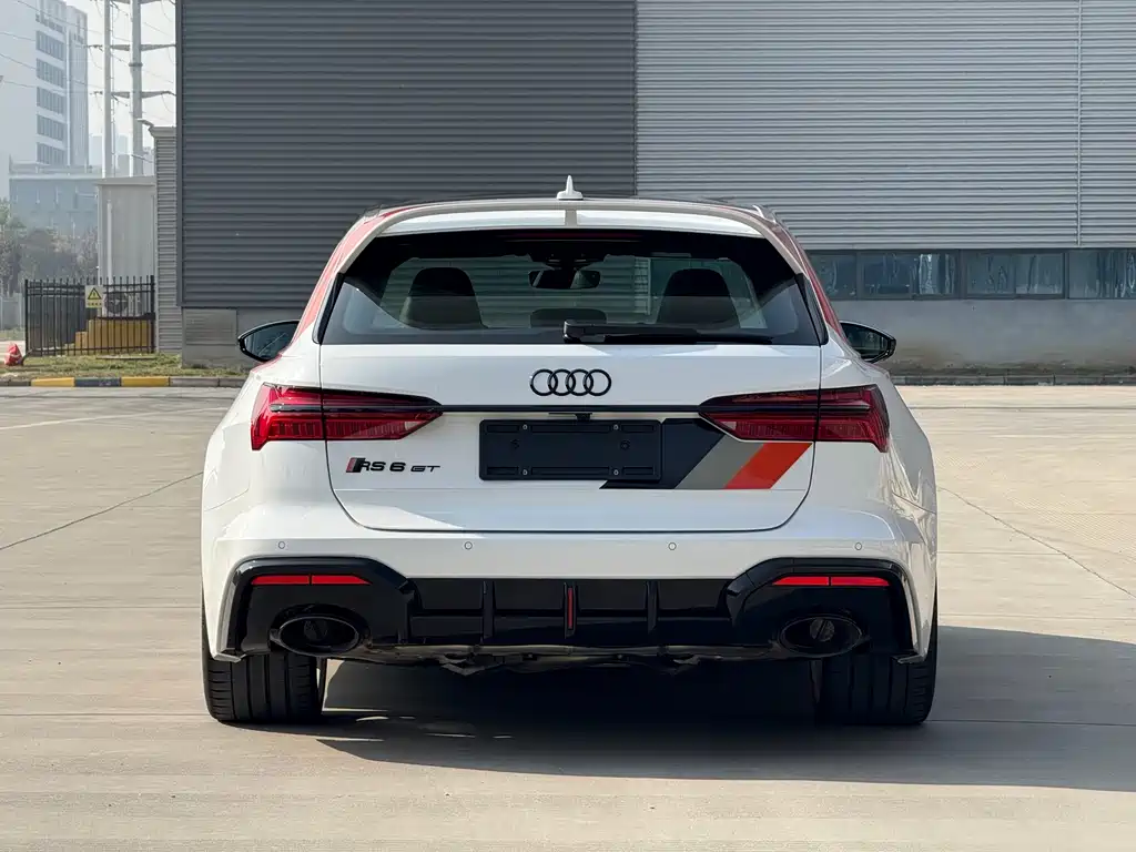 Audi RS 6 2025 — фото 5