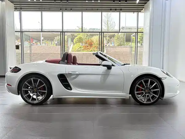 Porsche 718 2023