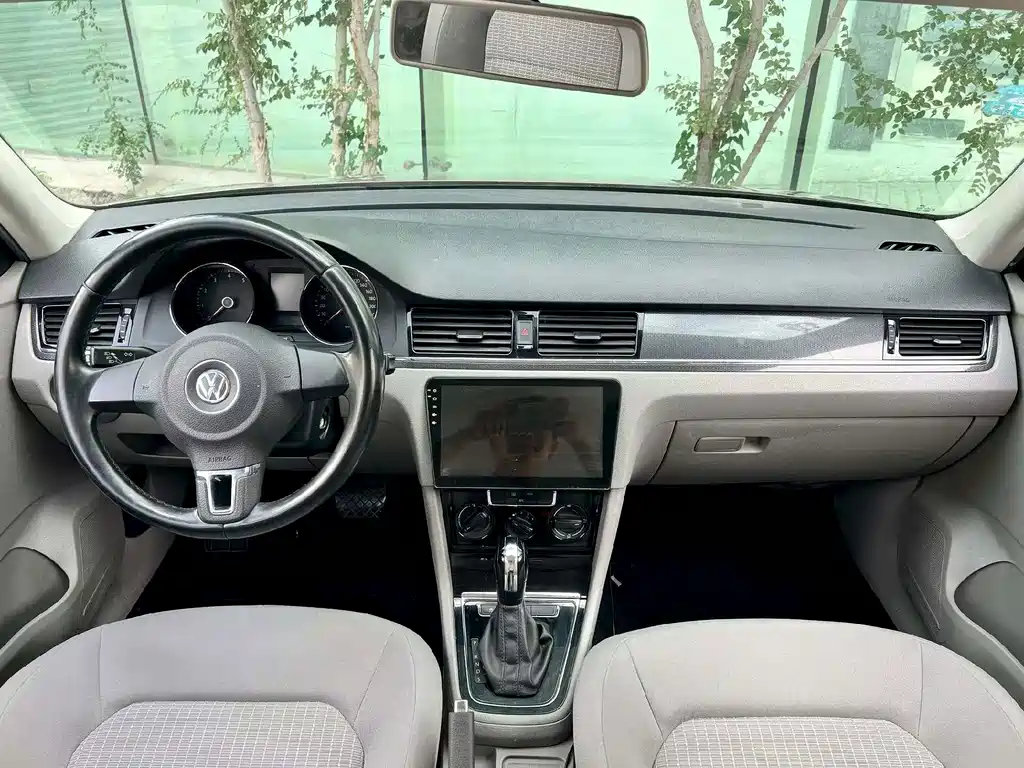 Volkswagen Bora 2015