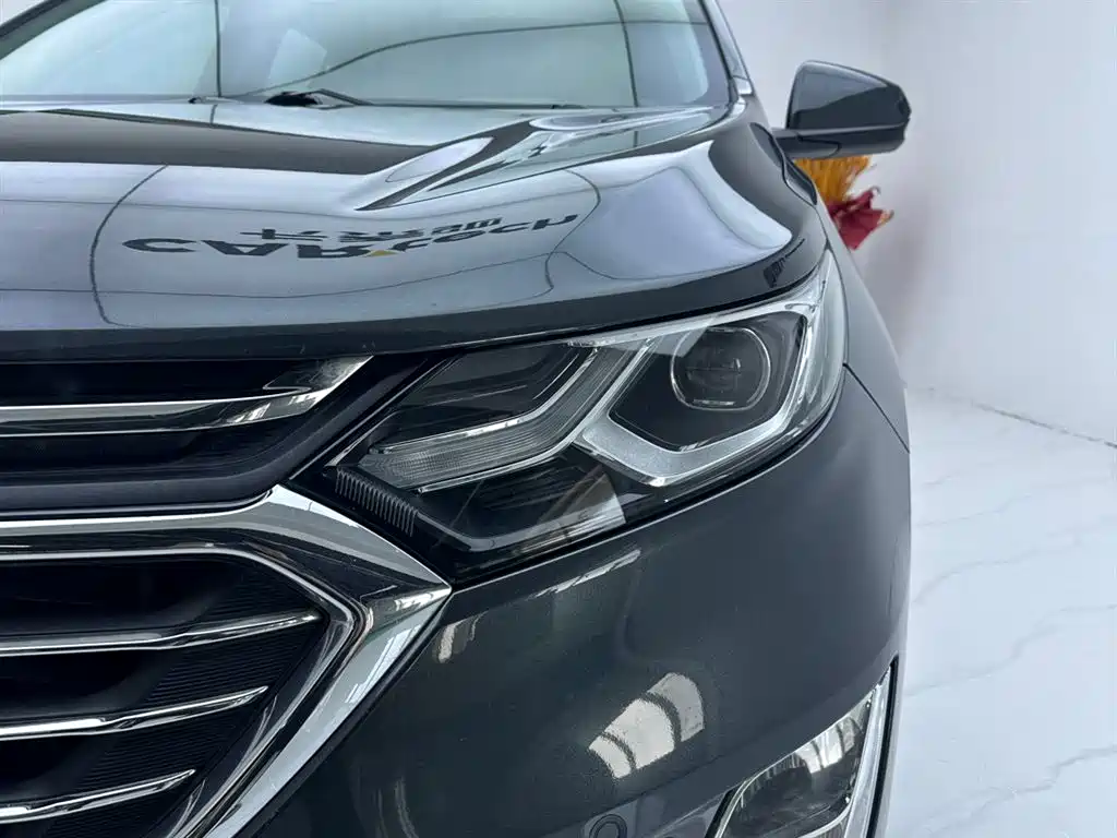 Chevrolet Equinox 2018 — фото 9