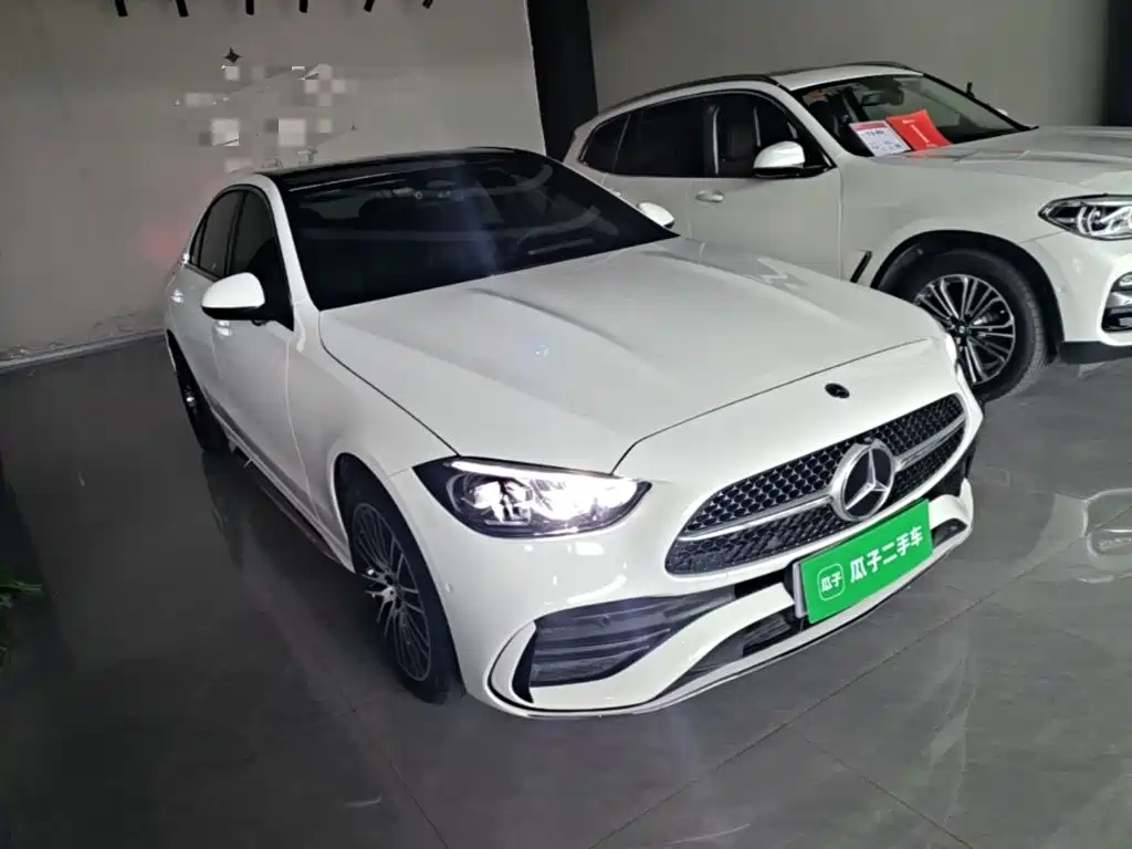 Mercedes-Benz C-Class 2024