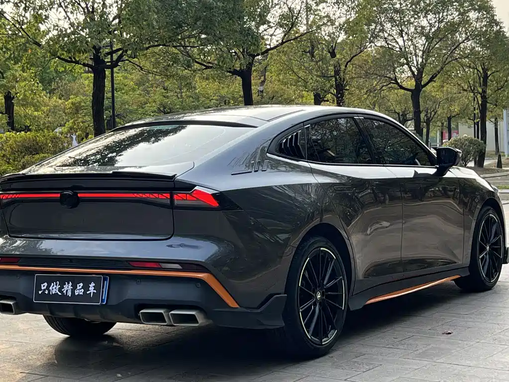 Changan UNI-V 2024 — фото 17