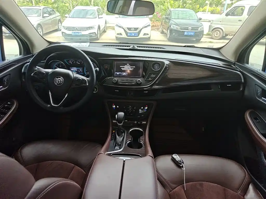 Buick Envision Plus 2017 — фото 10