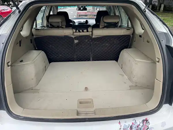 BYD S6 2012