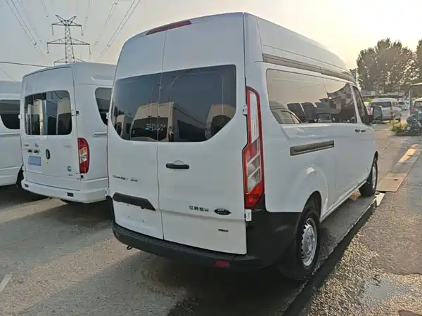 Ford Transit 2023