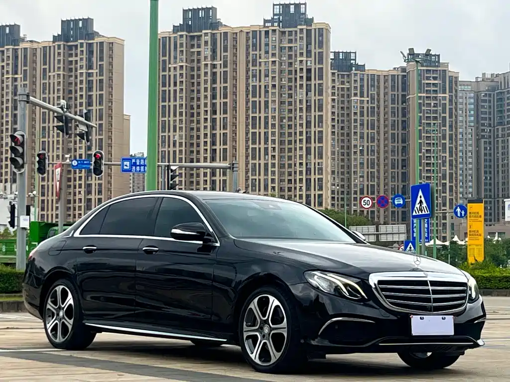 Mercedes-Benz E-Class 2016 — фото 3