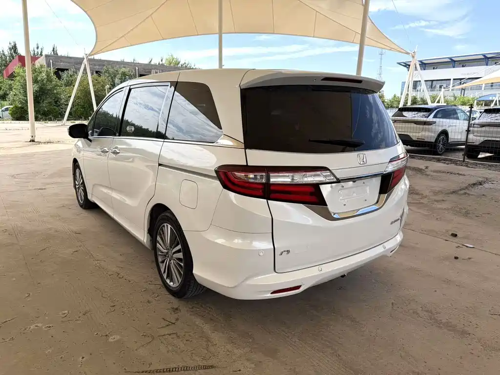 Honda Odyssey 2020 — фото 7