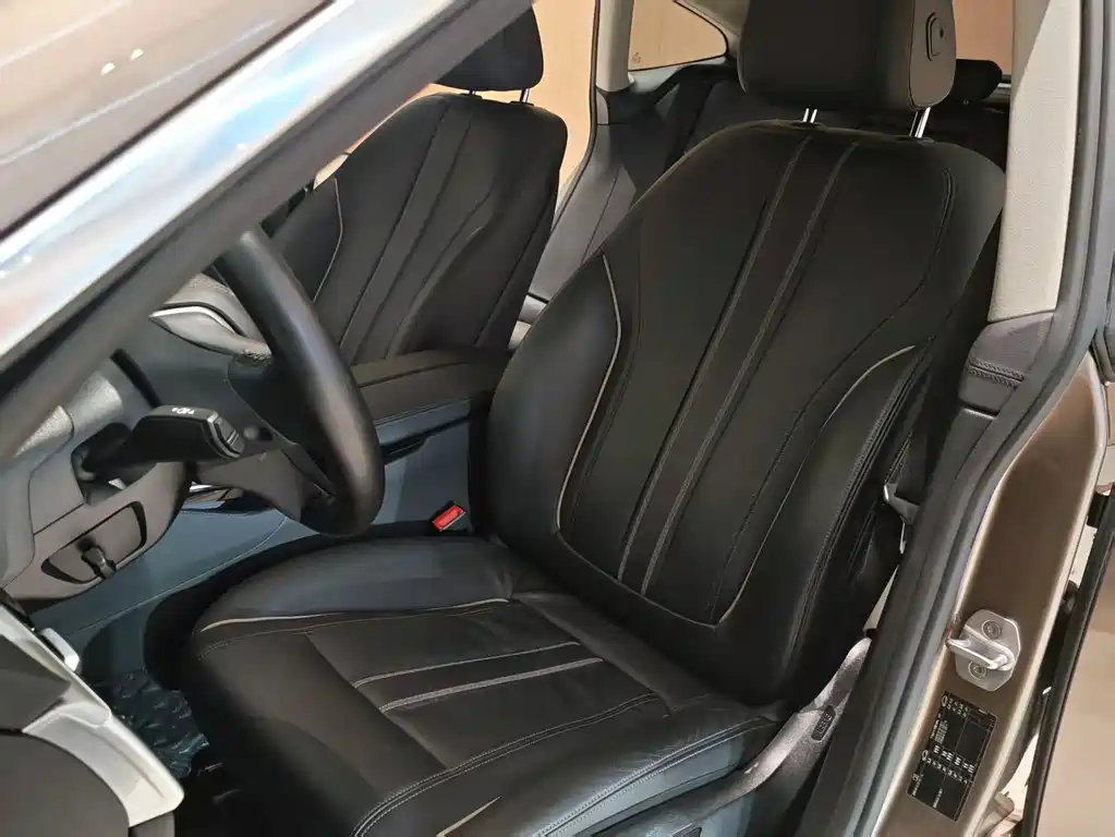 BMW 6 Series GT 2018 — фото 17
