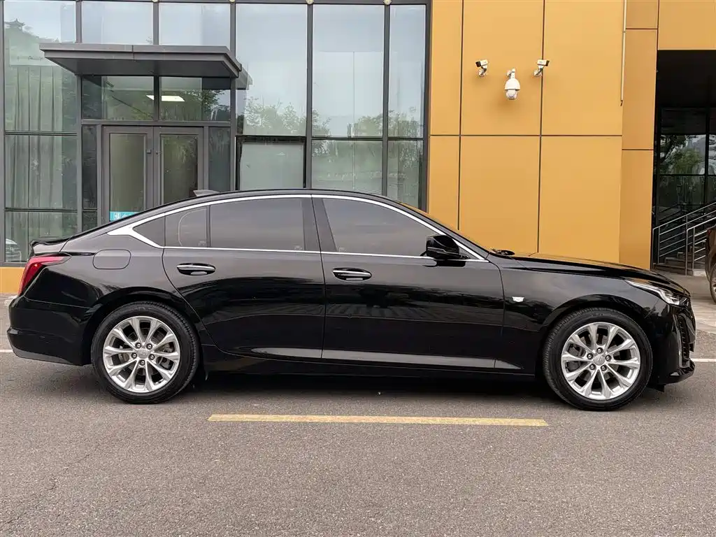Cadillac CT5 2023 — фото 12