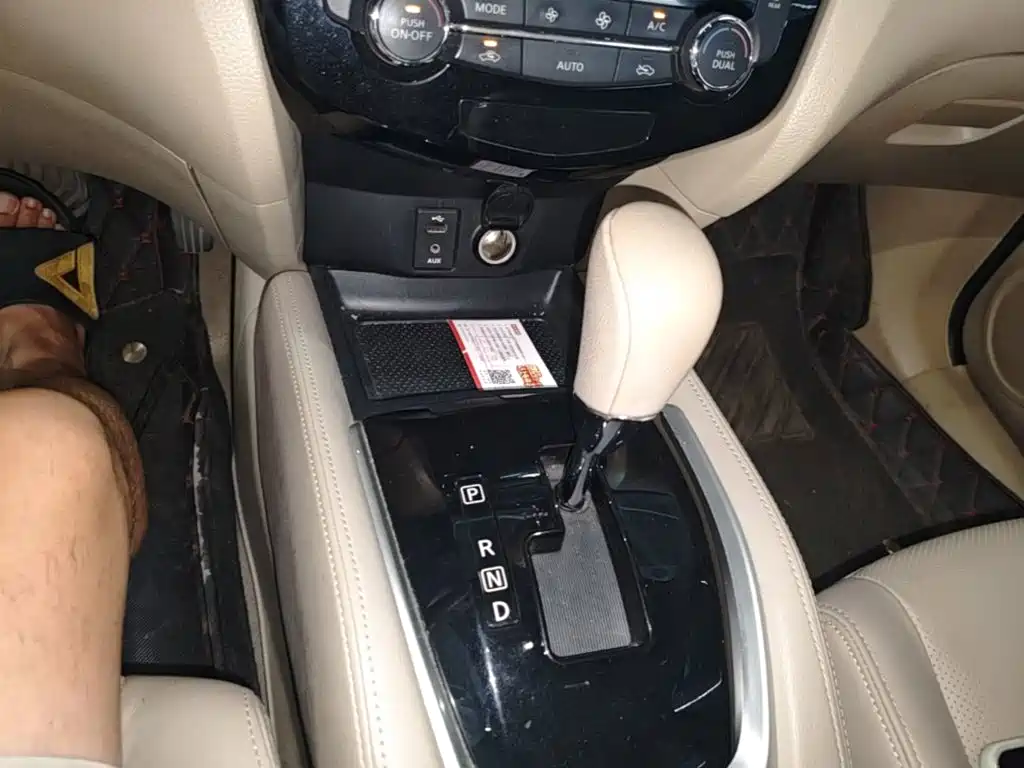 Nissan X-Trail 2015 — фото 14