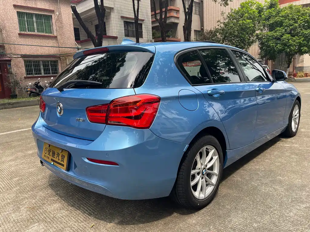 BMW 1 Series 2019 — фото 5