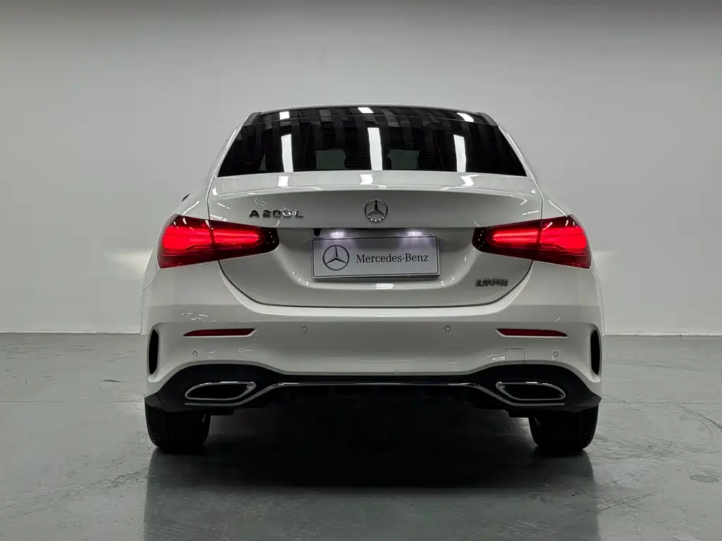 Mercedes-Benz A-Class 2024 — фото 18