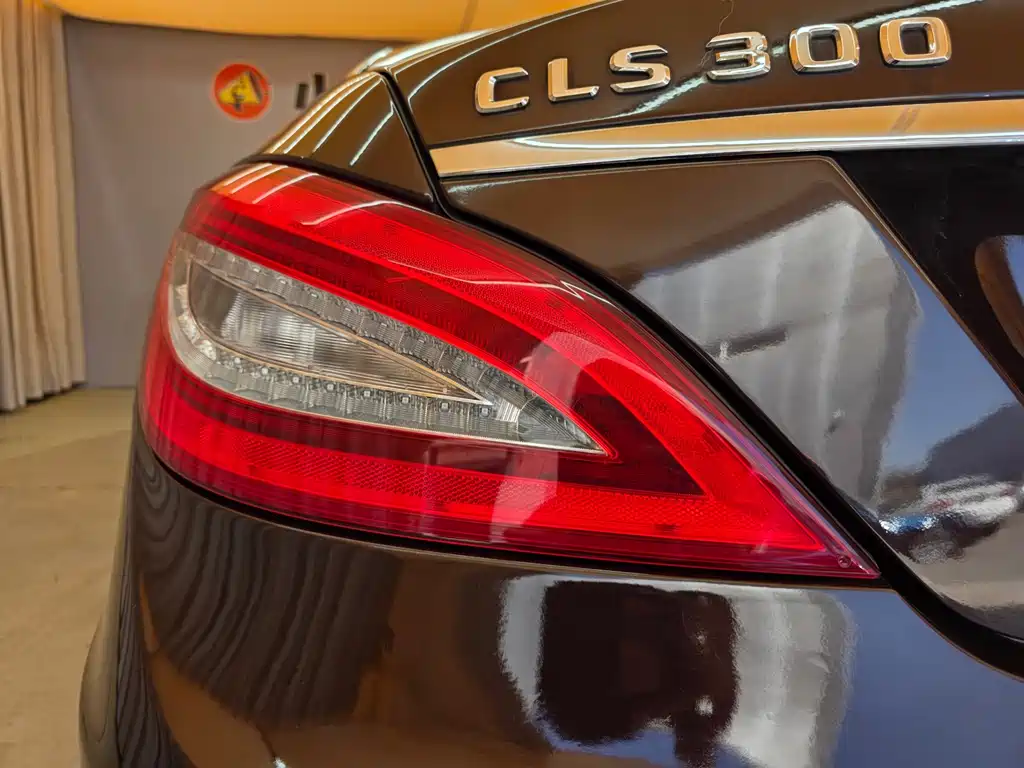 Mercedes-Benz CLS 2015 — фото 27