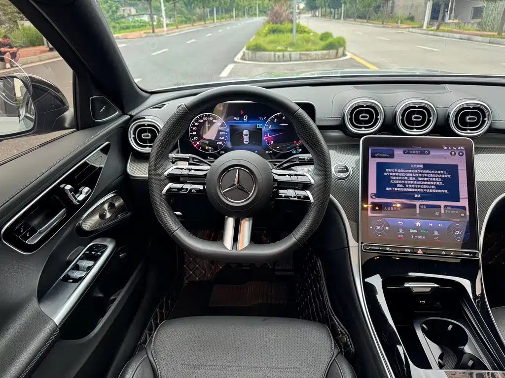 Mercedes-Benz C-Class 2023 — фото 15