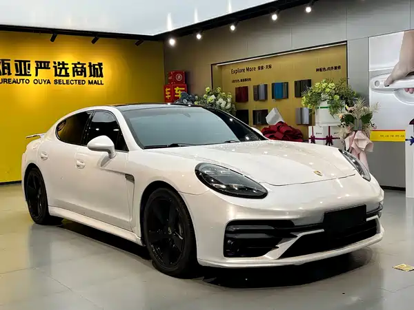 Porsche Panamera 2013