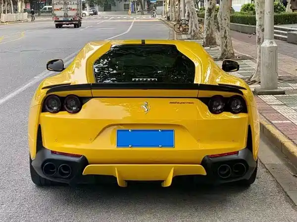 Ferrari 812 2018