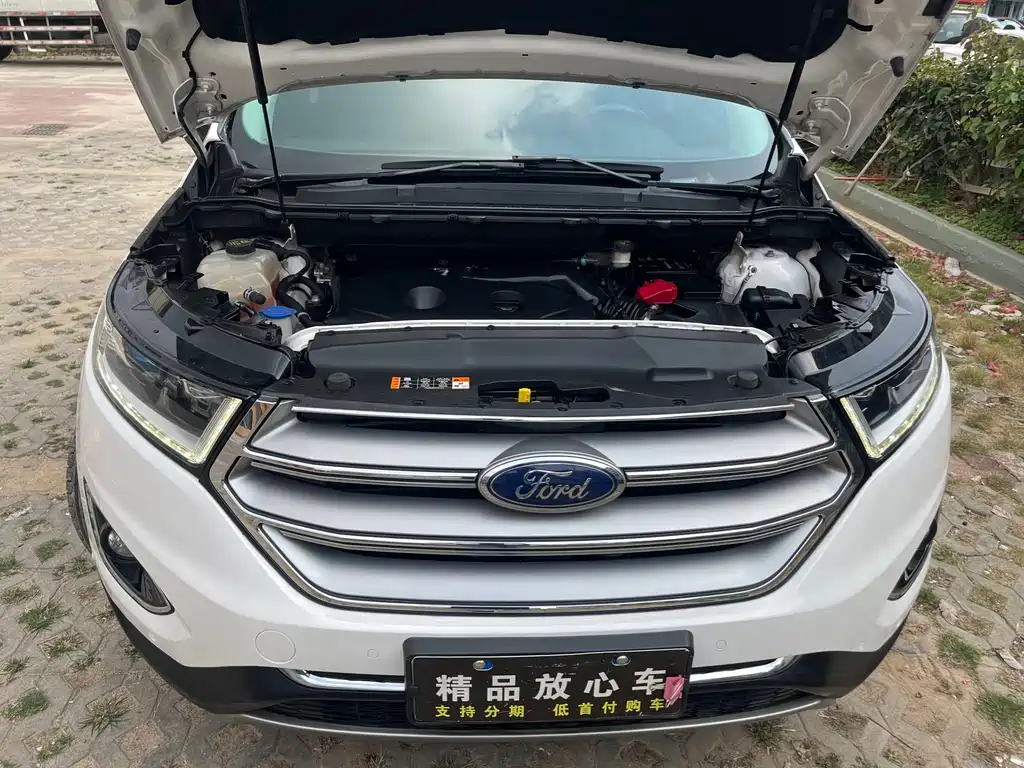 Ford Edge 2017 — фото 20