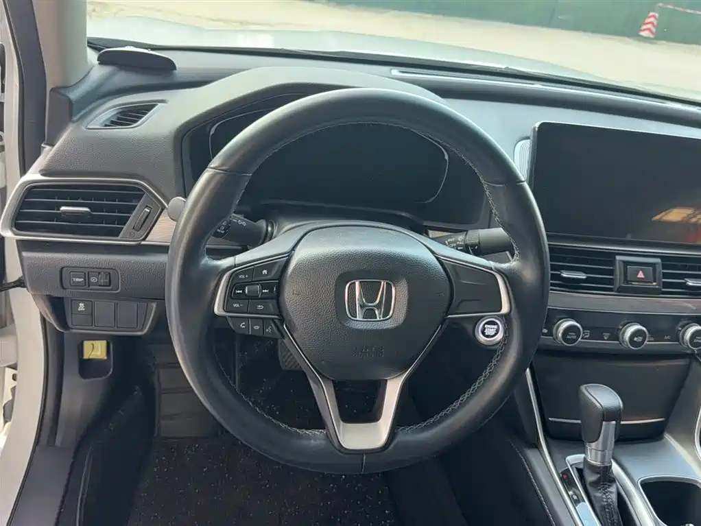 Honda Accord 2023 — фото 6
