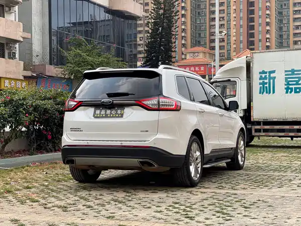 Ford Edge 2016