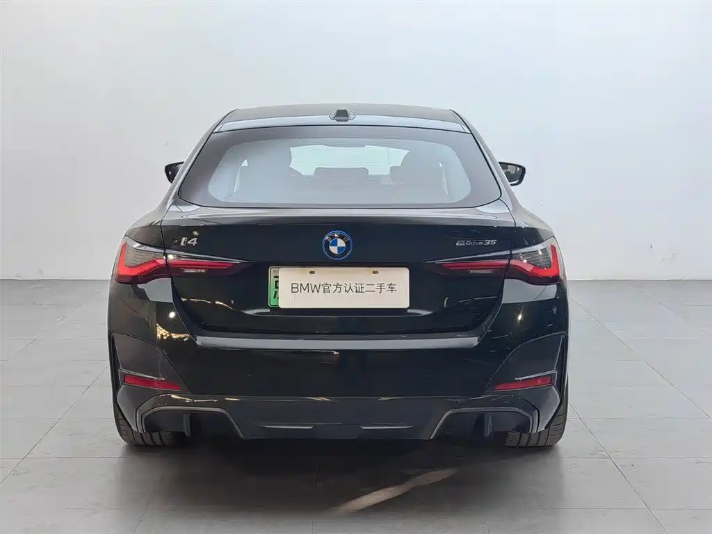 BMW i4 2025 — фото 5