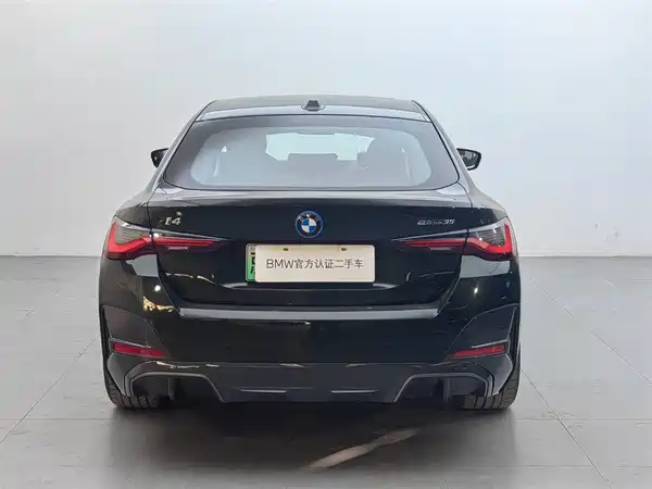 BMW i4 2025
