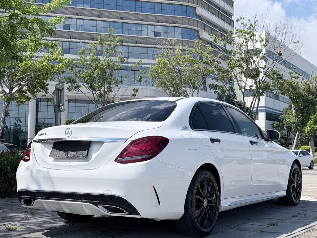 Mercedes-Benz C-Class 2017