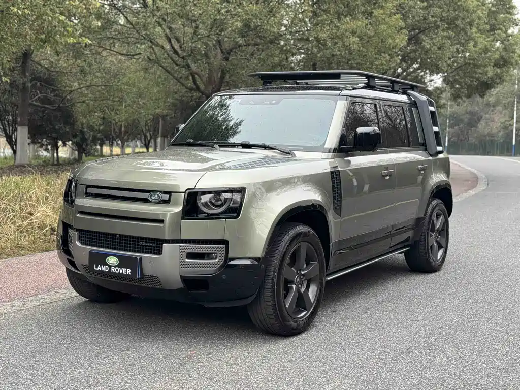 Land Rover Defender 2023 — фото 1