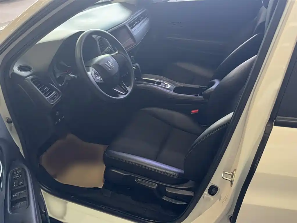 Honda Vezel 2021 — фото 10