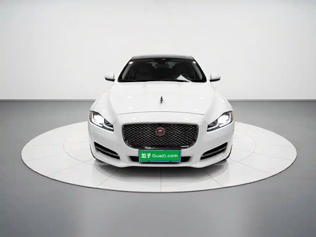 Jaguar XJ 2016