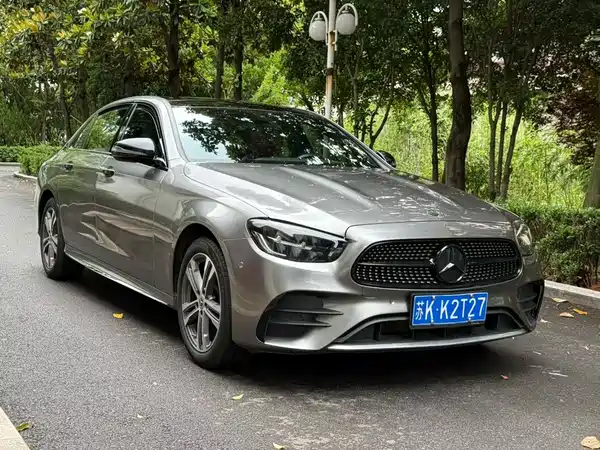 Mercedes-Benz E-Class 2022