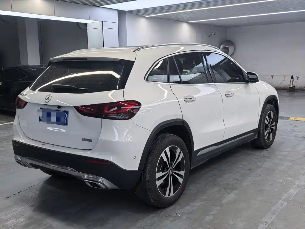 Mercedes-Benz GLA 2023 — фото 7