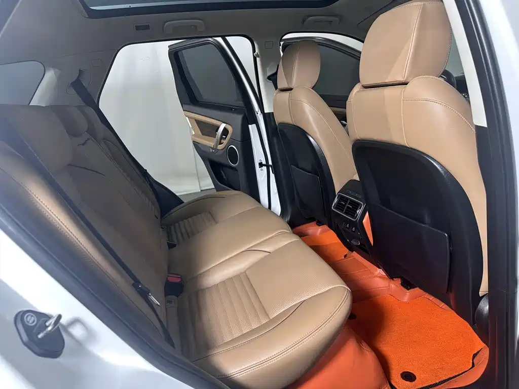 Land Rover Discovery Sport 2024 — фото 16