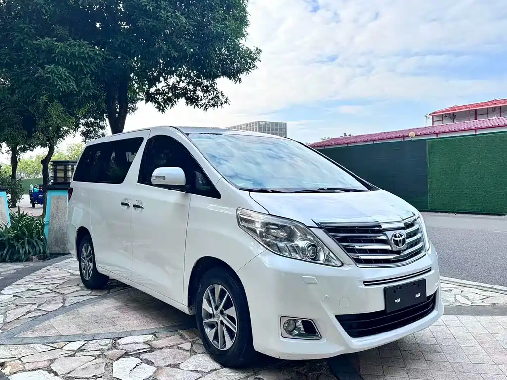 Toyota Alphard 2014 — фото 3