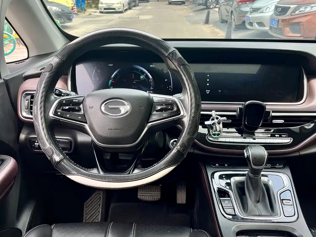 GAC Motor Trumpchi M6 2021 — фото 10