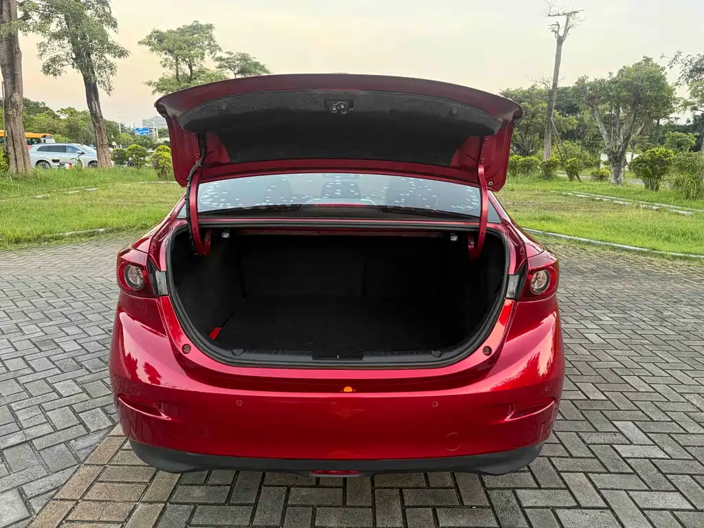 Mazda 3 Angkesela 2019 — фото 14