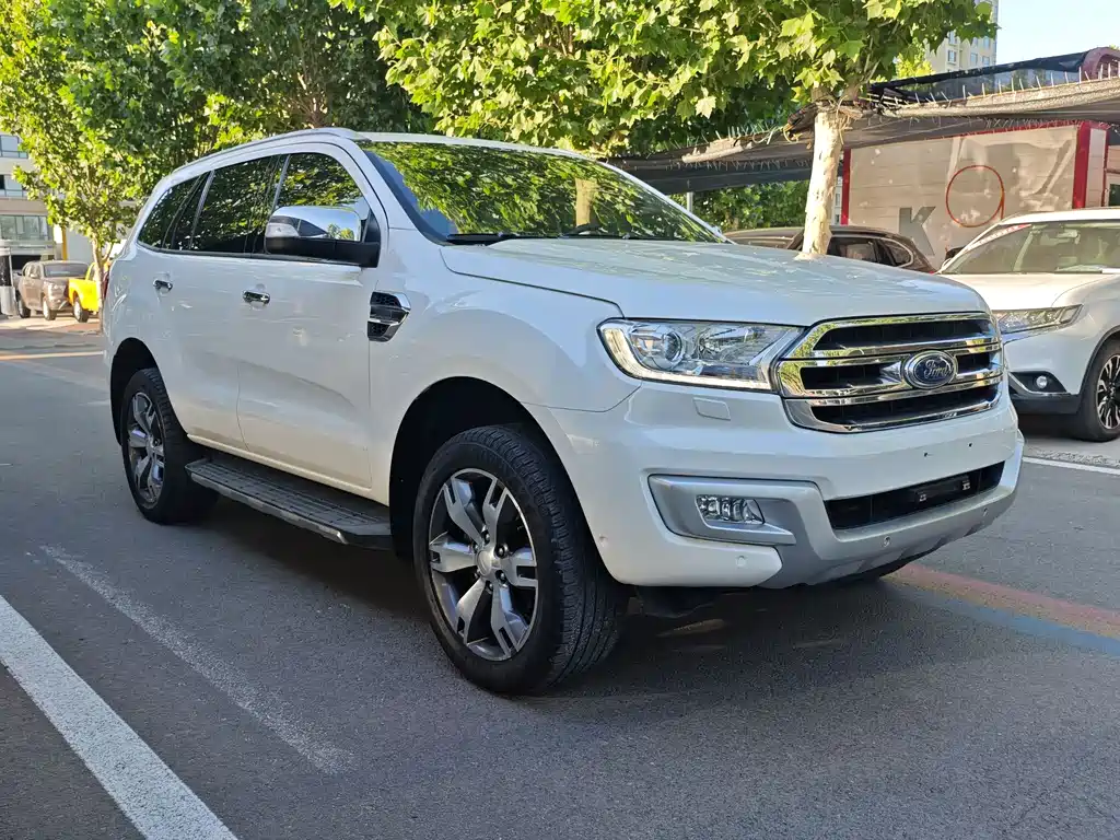 Ford Everest 2015 — фото 3
