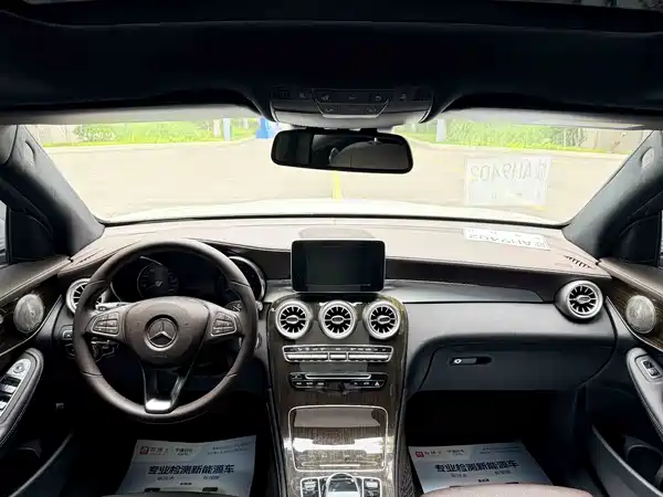 Mercedes-Benz GLC 2019
