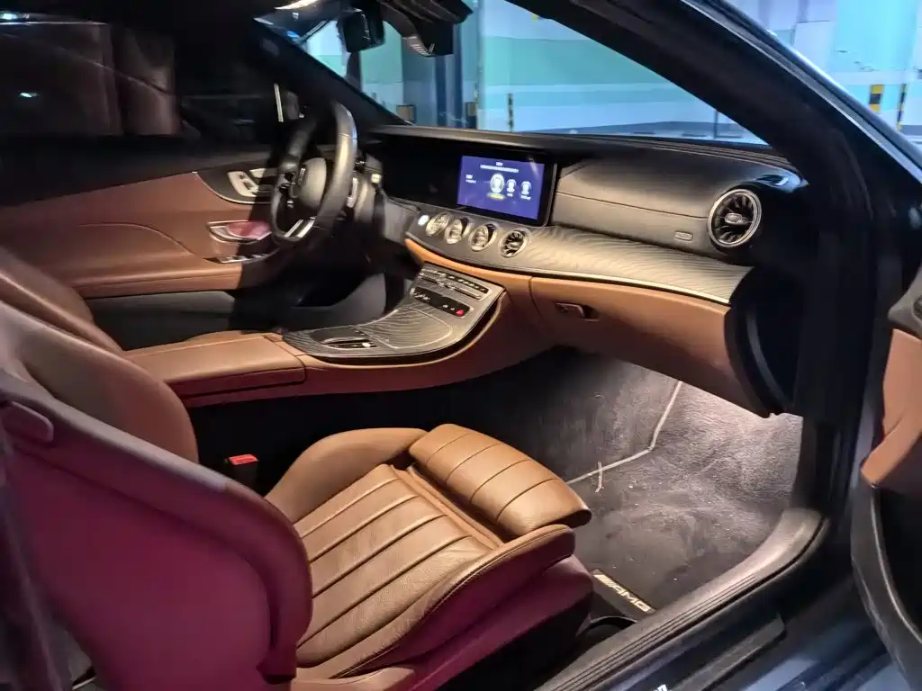 Mercedes-Benz E-Class 2021